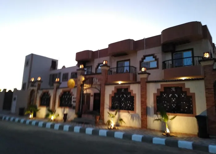فندق The Castle & 4*