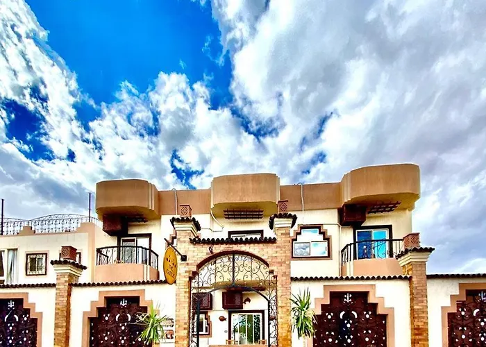 The Castle & دهب